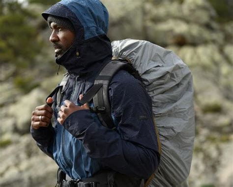 L'entretien d'une veste imperméable : comment le réussir